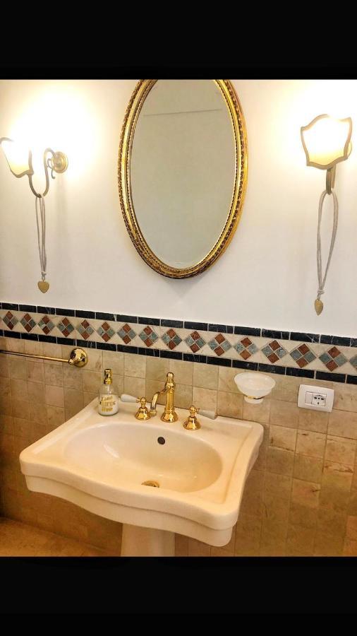 N&M Dimora Carrieri Luxury Bed & Breakfast Monopoli Dış mekan fotoğraf