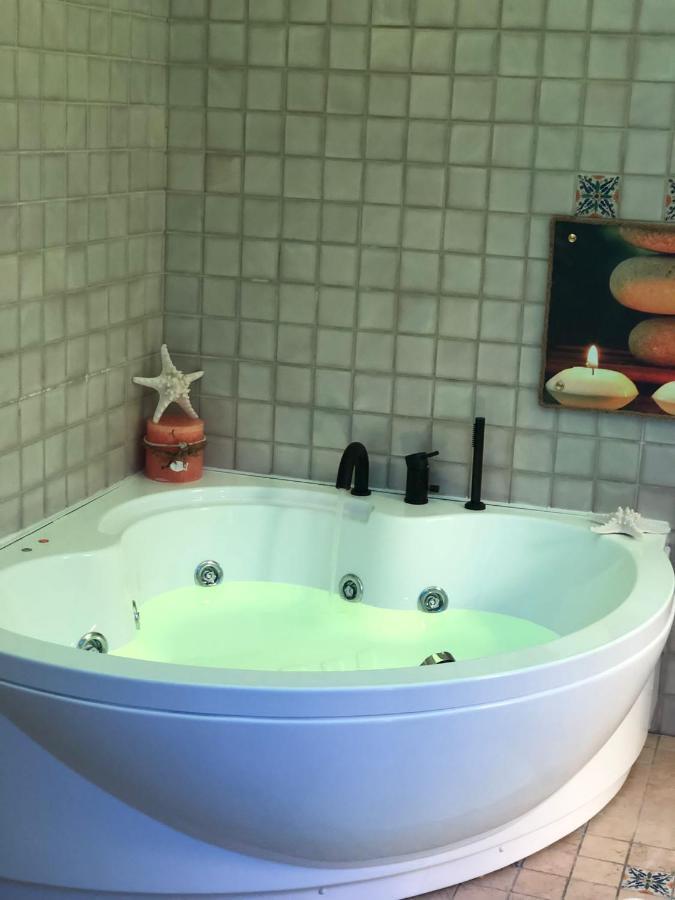 N&M Dimora Carrieri Luxury Bed & Breakfast Monopoli Dış mekan fotoğraf